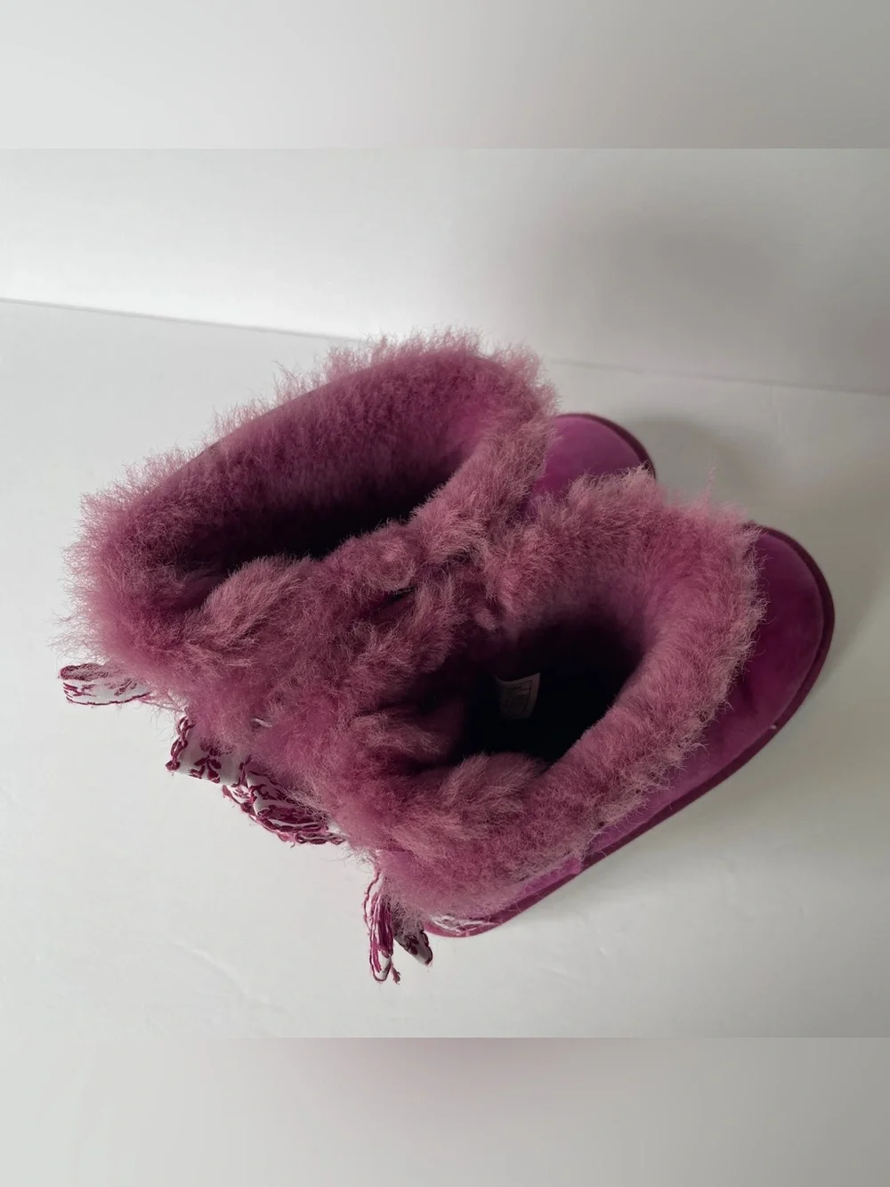 UGG Girl's Bailey Bow Suede Shearling Boots Pink Purple Size 2 Youth Warm Cozy
